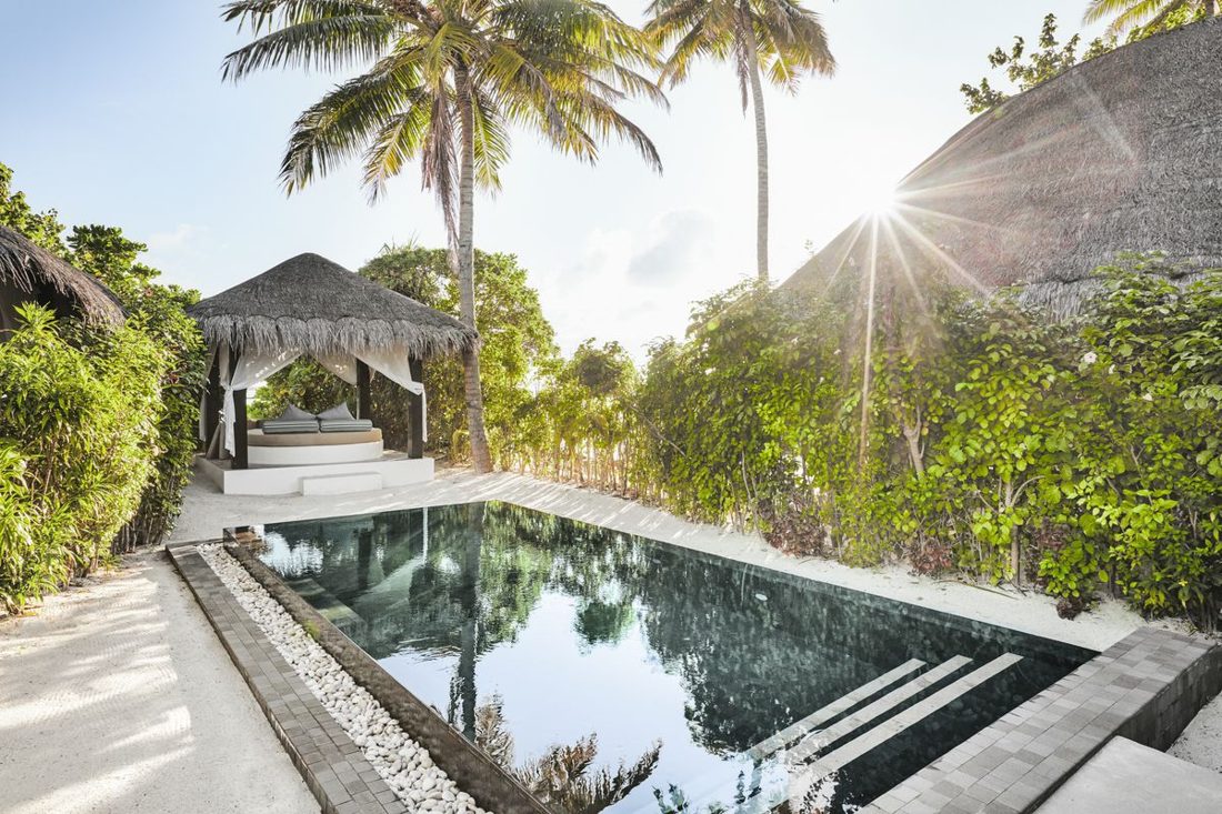 Deluxe Beach Villa with Pool