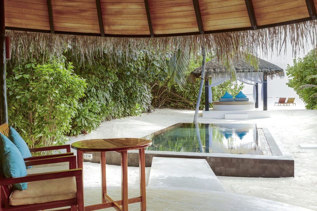Deluxe Beach Villa with Pool
