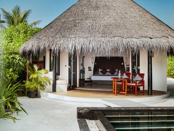 Deluxe Beach Villa with Pool