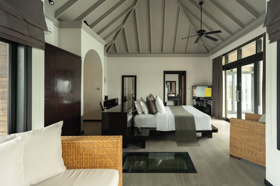 Horizon Water Villa with Pool