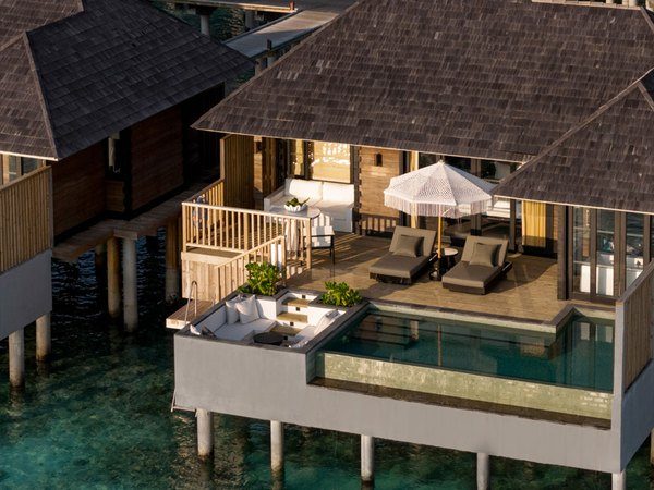 Horizon Water Villa with Pool